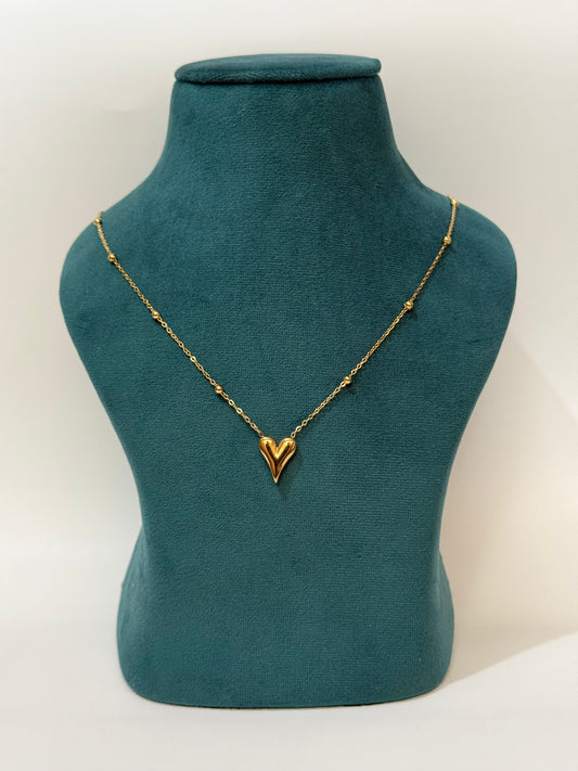 The Elara Sculpted Heart Necklace